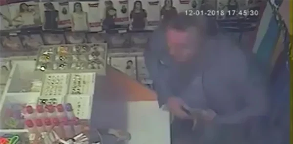 Hırsızlık Anı Kamerada