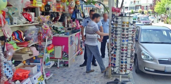 Sapanca'nın Kanayan Yarası Kaldırım İşgali