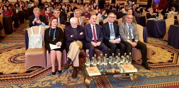 Yılmazer, 'Küreselleşme ve Kent Ağları Buluşması'nda