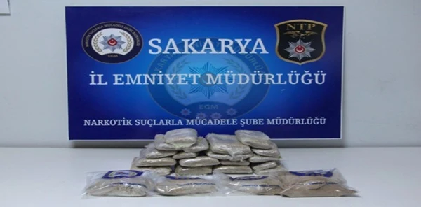 Peynir Bidonunda 8 Kilo Eroin