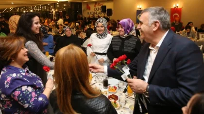Büyükşehirden Sapanca'da 8 Mart Yemeği