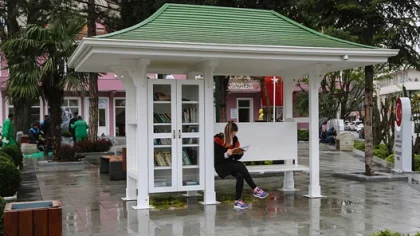 Sapanca Belediyesinden Parklara Kütüphane