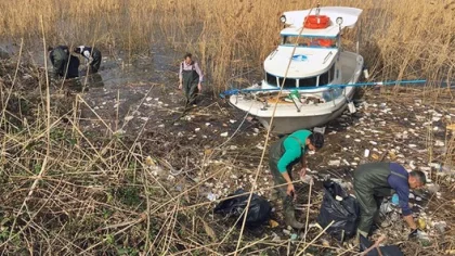 Sapanca Gölü'nden 300 Torba Çöp Toplandı