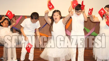 Miniklerden Çok Özel Gösteriler