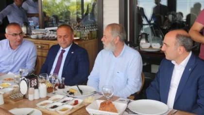 AK Parti, Muhtar ve Stk Temsilcilerini Ağırladı