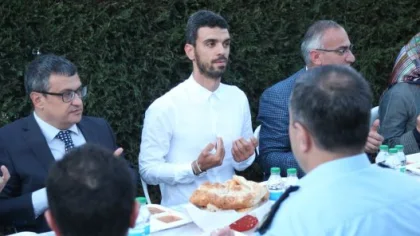 Kenan Sofuoğlu, Sapanca'da İftara Katıldı