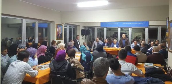 AK Parti Yerel Seçim Gündemiyle Toplantı