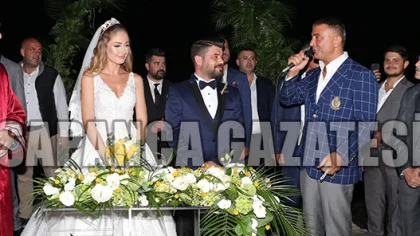 İsmail Türüt Sahne Aldı, Sedat Peker Nikah Şahidi Oldu