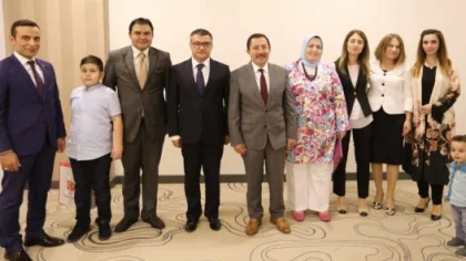 Kaymakam Ada, Veda Yemeğine Katıldı
