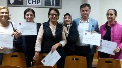 Siyasette Yöneticilik ve Liderlik