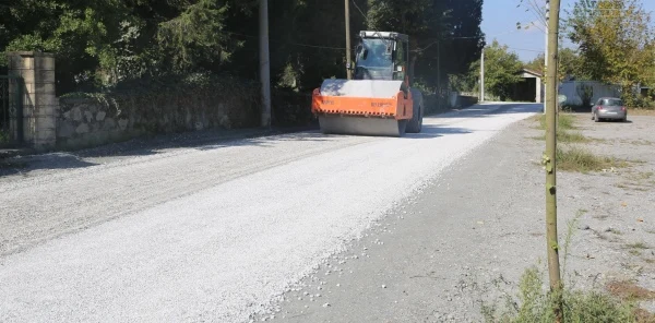 Yol Düzenleme Çalışmaları Sürüyor