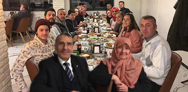 Bir Yastıkta Yarım Asır