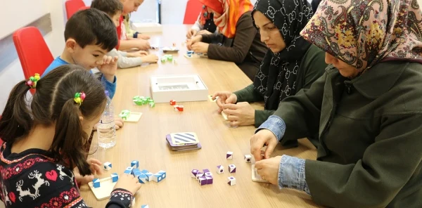 Anne ve Babalar Çocuklarıyla Yarıştı
