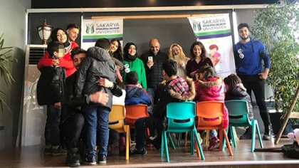 Abla ve Ağabeyleri Onları Unutmadı