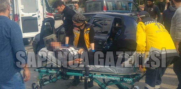 Sapanca'da Trafik Kazası: 3 Yaralı
