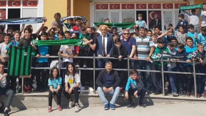 Futbolun Unutulmazları Öğrencilerle Buluştu