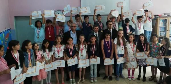 Sapanca İlkokulu'nda Karne Töreni
