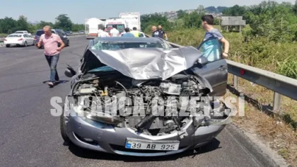Otomobili Sıkıştıran Tır Tespit Edilmeye Çalışılıyor