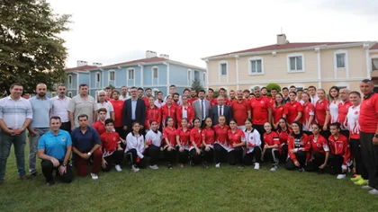 Karateciler için Sapanca'da Yemek Düzenlendi
