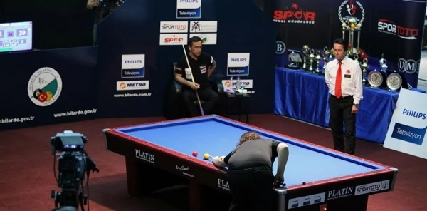 Sapanca'da Bilardo Heyecanı Sürüyor