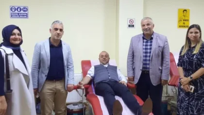 AK Parti'den Kızılay'a Kan Bağışı Desteği