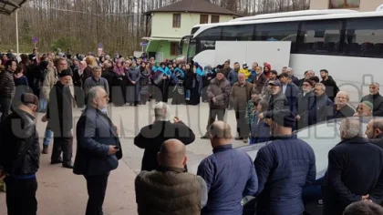 2020'nin İlk Umre Kafilesi Dualarla Uğurlandı