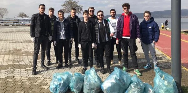 CHP Gençlik Kolları'ndan Çevre Temizliği