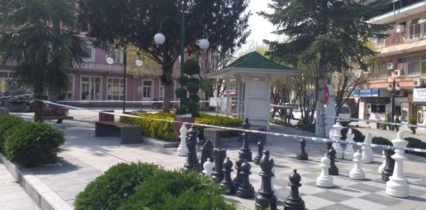 Sapanca'da Parklarda Koronavirüse Karşı Önlem