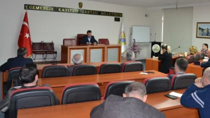 Özen'den Koronavirüs Toplantısı