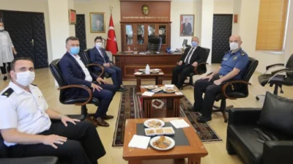 Vali Nayir'den Sapanca'ya Veda Ziyareti