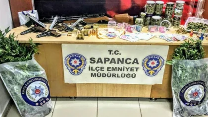 Polis Sapanca'da Uyuşturucu Operasyonu Yaptı