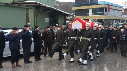 Emekli Albay Adil Arapoğlu Askeri Törenle Toprağa Verildi