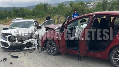 Sapanca'da Trafik Kazası: 5 Yaralı