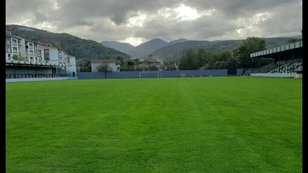 Sapanca Atatürk Stadına 1500 Kişilik Yeni Tribün