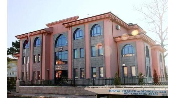 Sapanca'da İhale Sırasında Avukat Darp Edildi