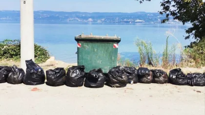 Sapanca Gölü Kıyısından 23 Torba Çöp Çıktı