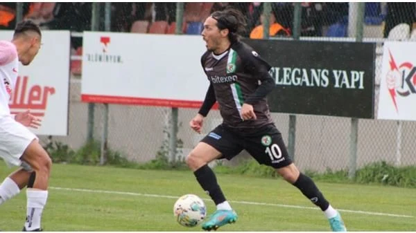 Sapanca Gençlikspor Hakeme Takıldı: 0-2
