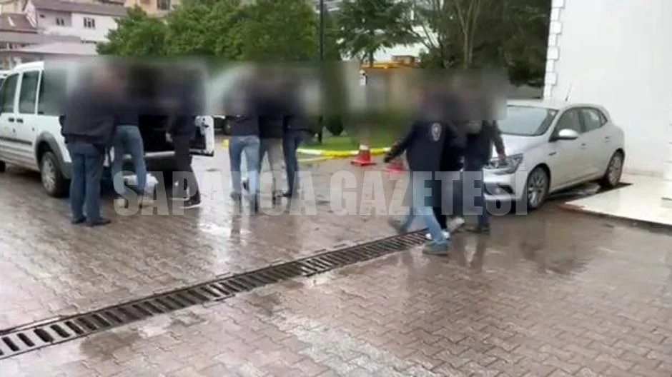 Sahte İlanla Bungalov Kiralayan 4 Kişiden 3'ü Tutuklandı