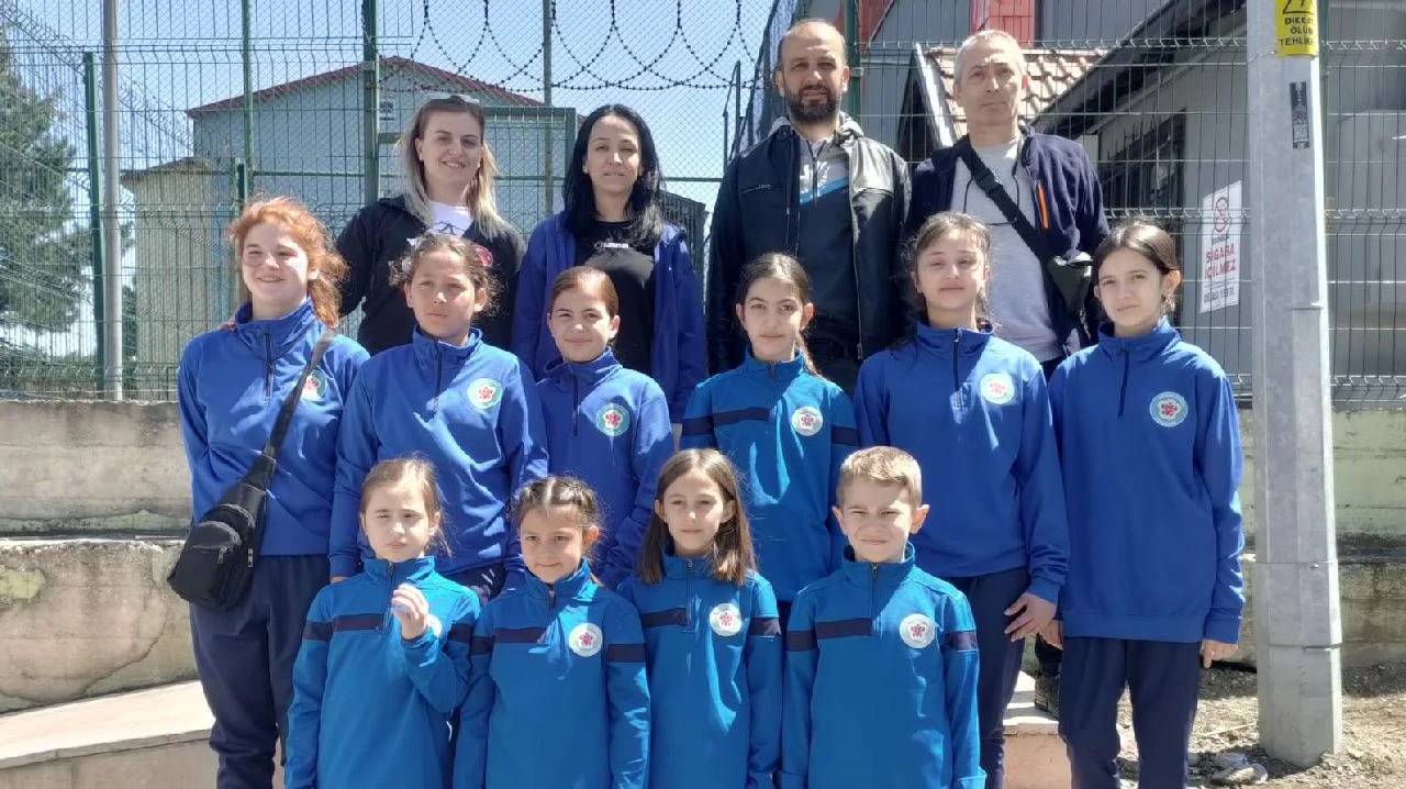 Ayyıldız Karate Takımı Türkiye Şampiyonasına Katıldı