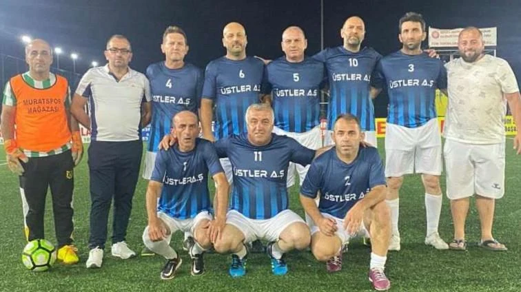 Efsane Geri Döndü