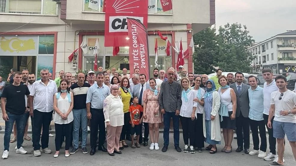 Özgenç, CHP Sapanca İlçe Başkanlığına Adaylığını Açıkladı