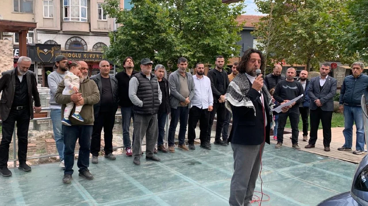 Sapanca'da İsrail'in Filistin'e Yönelik Saldırıları Protesto Edildi
