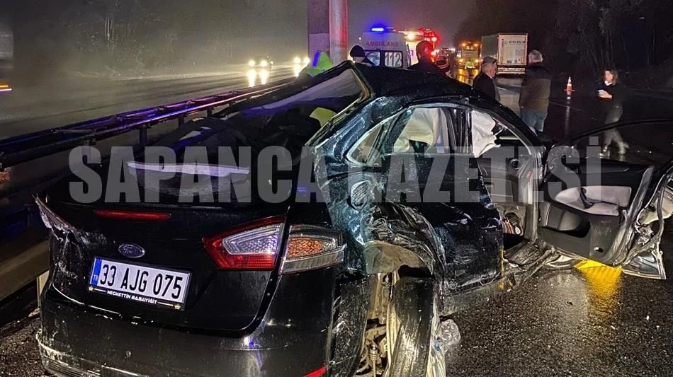 Sapanca'da Trafik Kazası: 3 Yaralı