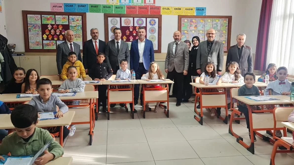 Öğrencilerin Karne Heyecanına Ortak Oldular