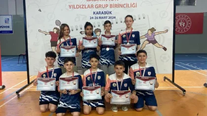 Badminton'da Bölge 2'ncisi Oldular