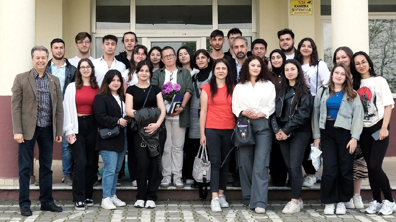 Gazeteci Yazar Sevinç Yavuz Sapanca Myo'a Konuk Oldu