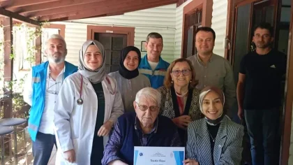Hastane Yönetiminden Ekmekçi Çiftine Teşekkür Ziyareti