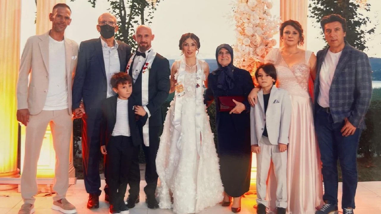 Eda ile Kaan Mutluluğa ''Evet'' Dedi