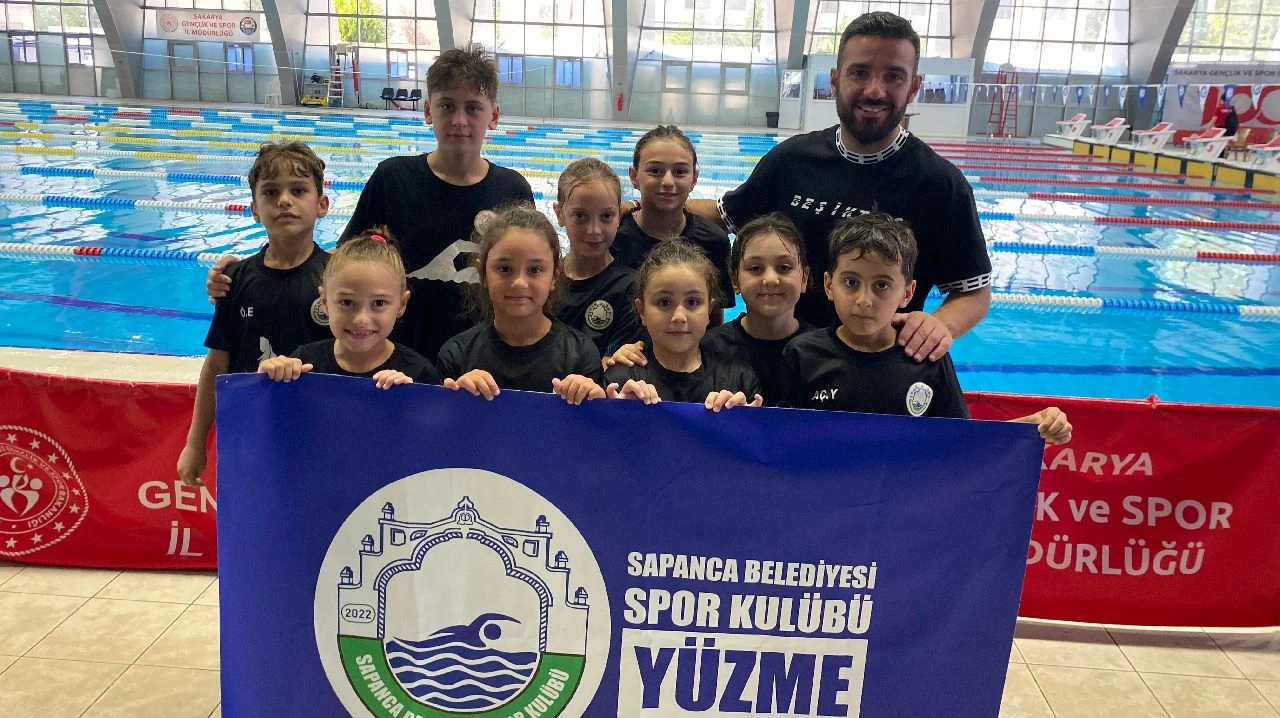 Sapanca'nın Minik Yüzücüleri Başarıya Kulaç Attı