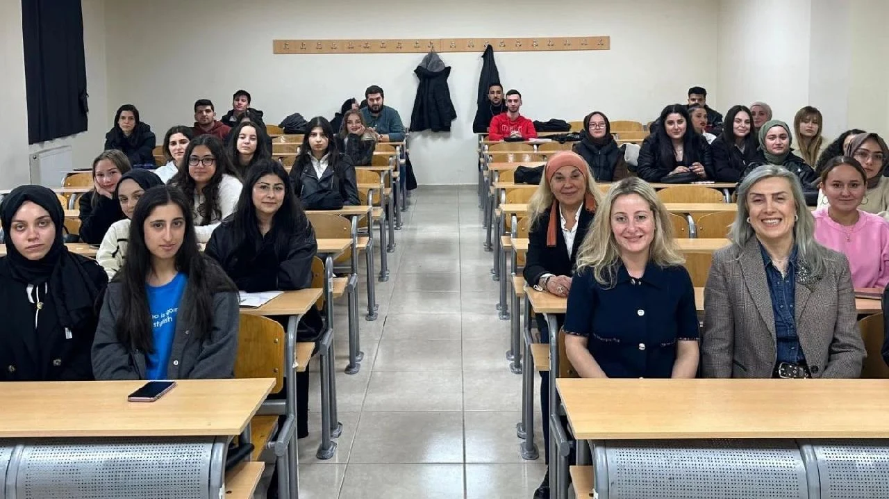 Smmm Ayşe Kahraman Öğrencilerle Buluştu